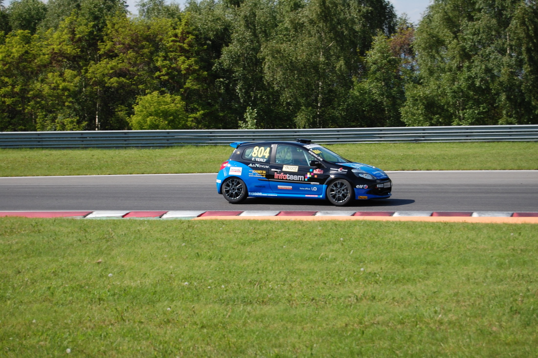 Clio Cup 15.jpg